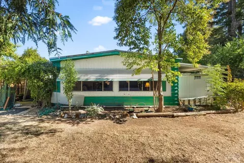 46 Sherwood Cir, Cloverdale, CA 95425