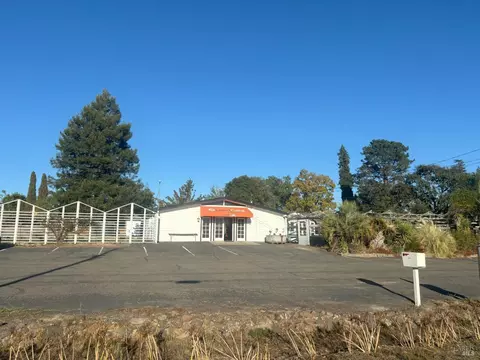 2833 Old Gravenstein Hwy, Sebastopol, CA 95472