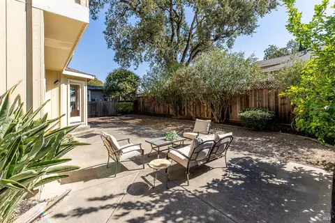 380 Wilson Ln, Windsor, CA 95492 photo 40