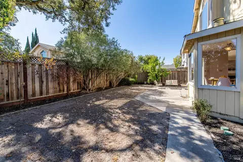 380 Wilson Ln, Windsor, CA 95492 photo 42