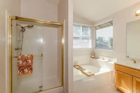380 Wilson Ln, Windsor, CA 95492 photo 21