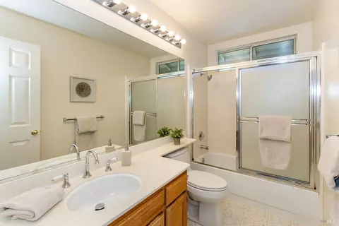 380 Wilson Ln, Windsor, CA 95492 photo 27