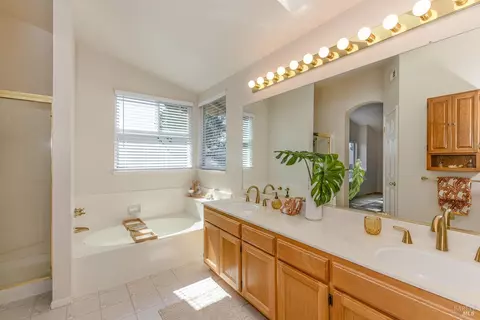380 Wilson Ln, Windsor, CA 95492 photo 20