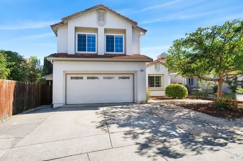 568 Monaco Cir, Cloverdale, CA 95425