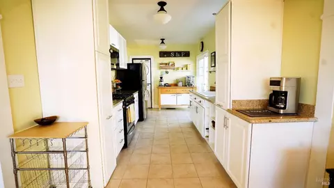 51 D St, Vallejo, CA 94590 photo 14