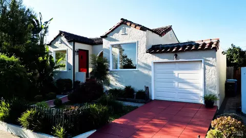 51 D St, Vallejo, CA 94590 photo 2