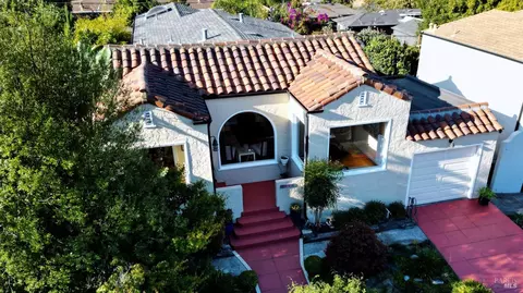 51 D St, Vallejo, CA 94590 photo 3