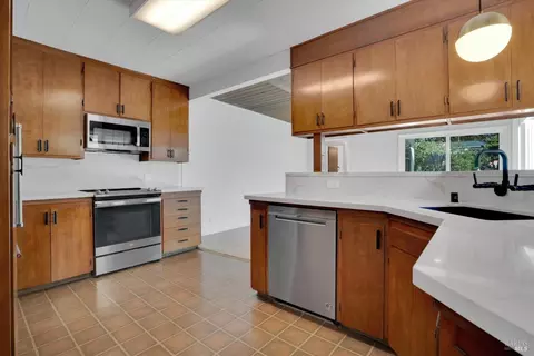 1920 Indiana St, Vallejo, CA 94590 photo 13