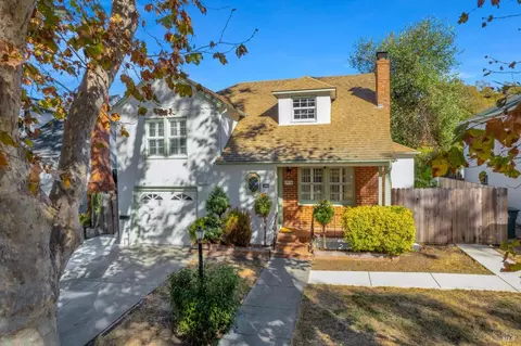1920 Indiana St, Vallejo, CA 94590 photo 2