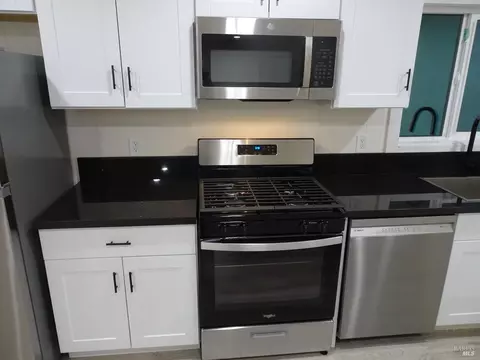 126 Phyllis Ct, Vallejo, CA 94590 photo 16