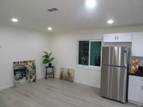 126 Phyllis Ct, Vallejo, CA 94590 photo 7