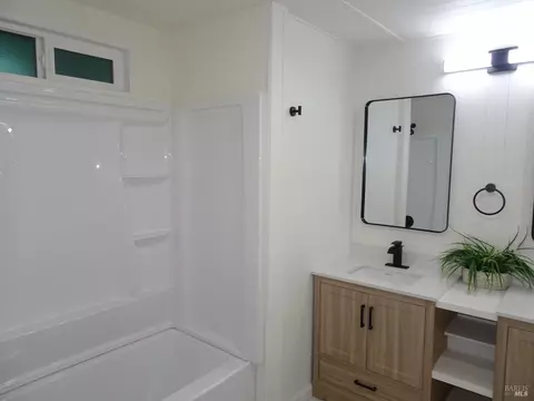 126 Phyllis Ct, Vallejo, CA 94590 photo 27