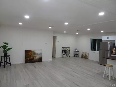 126 Phyllis Ct, Vallejo, CA 94590 photo 6