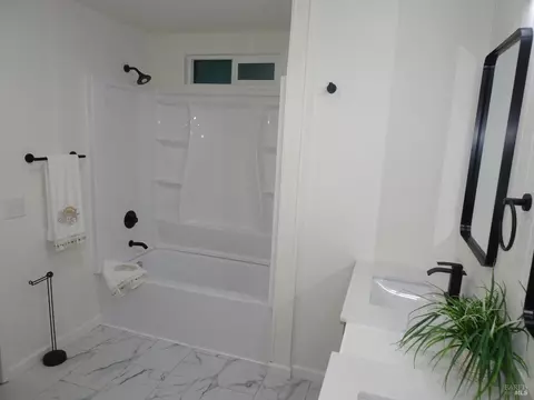 126 Phyllis Ct, Vallejo, CA 94590 photo 28