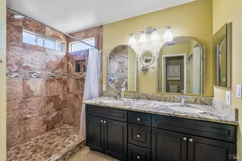 593 Blarney Cir, Vacaville, CA 95688 photo 56