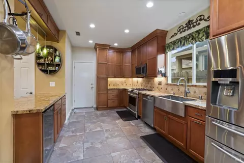 593 Blarney Cir, Vacaville, CA 95688 photo 37