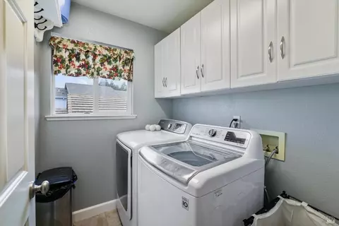 593 Blarney Cir, Vacaville, CA 95688 photo 50