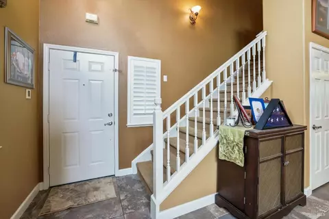 593 Blarney Cir, Vacaville, CA 95688 photo 32