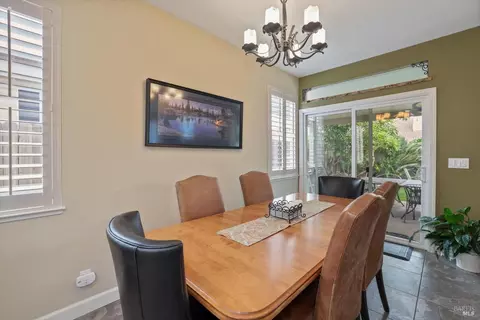 593 Blarney Cir, Vacaville, CA 95688 photo 39