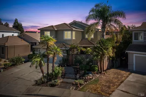 593 Blarney Cir, Vacaville, CA 95688
