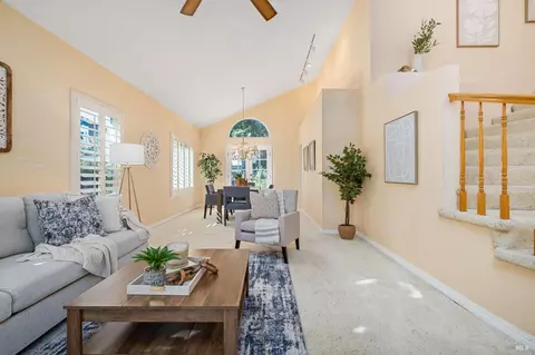 7111 Eton Ct, Windsor, CA 95492 photo 5