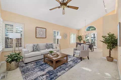 7111 Eton Ct, Windsor, CA 95492 photo 6