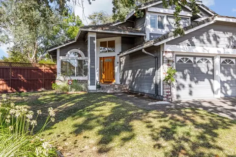 7111 Eton Ct, Windsor, CA 95492 photo 3