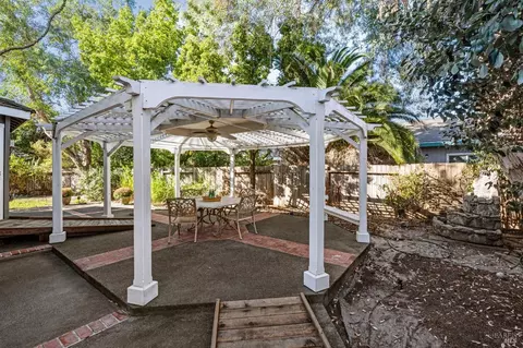 7111 Eton Ct, Windsor, CA 95492 photo 29