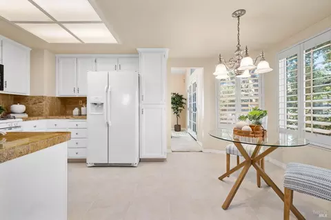 7111 Eton Ct, Windsor, CA 95492 photo 12
