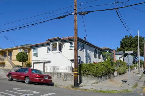 301-305 Liberty St, Petaluma, CA 94952