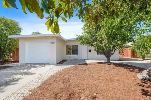 1401 Monroe St, Fairfield, CA 94533 photo 3
