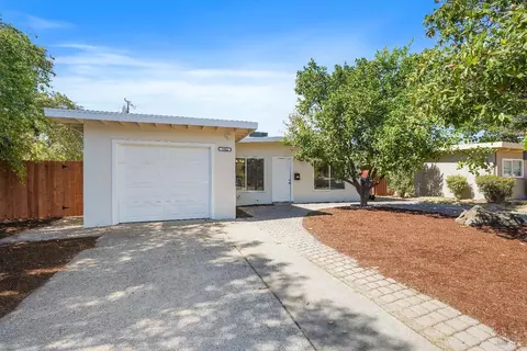 1401 Monroe St, Fairfield, CA 94533 photo 2