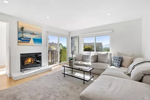 17 Byron Cir, Mill Valley, CA 94941