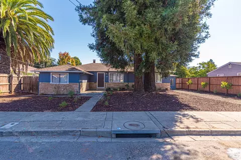 1420 Olive St, Santa Rosa, CA 95407