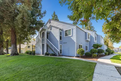 2709 Ivy Ln, Antioch, CA 94531