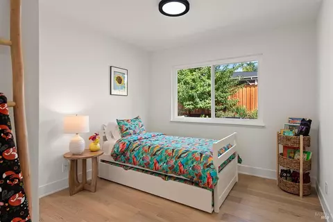 331 Azalea Ct, Healdsburg, CA 95448 photo 8