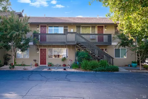426 North St #4, Healdsburg, CA 95448