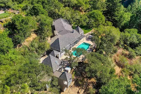 409 Crown Rd, Kentfield, CA 94904
