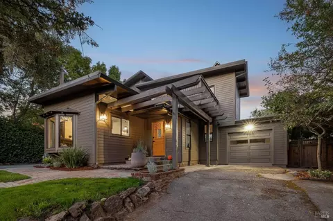 15 Lilac Ave, Kentfield, CA 94904