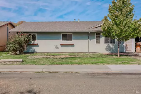 216 Maple St, Suisun City, CA 94585