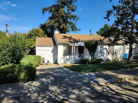 760 Laurel St, Vallejo, CA 94591 photo 3