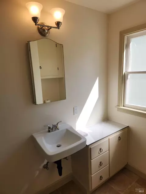760 Laurel St, Vallejo, CA 94591 photo 14