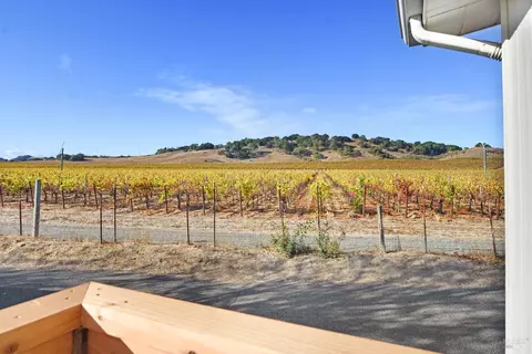 59 Portola Cir, Sonoma, CA 95476