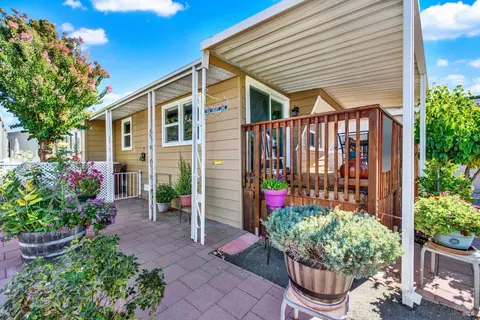 506 Cherry Ln, Napa, CA 94558