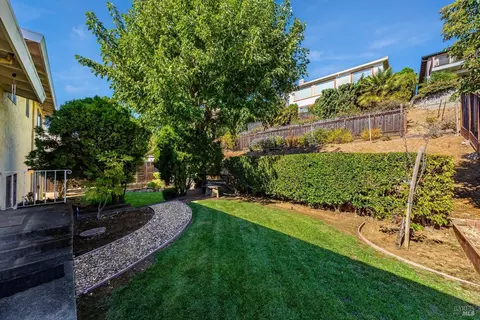 345 E O St, Benicia, CA 94510 photo 47