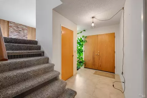 345 E O St, Benicia, CA 94510 photo 6