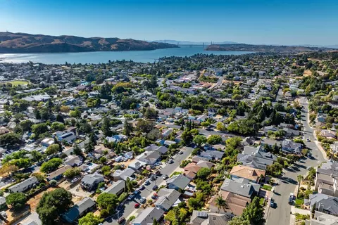 345 E O St, Benicia, CA 94510 photo 58