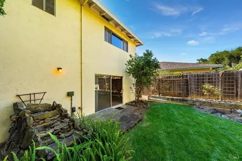 345 E O St, Benicia, CA 94510 photo 43