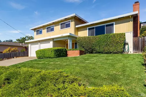 345 E O St, Benicia, CA 94510 photo 3