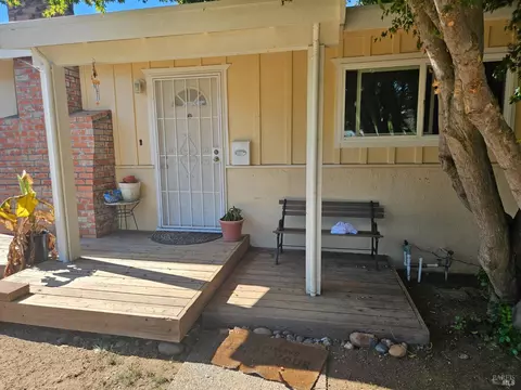 117 Charles Ct, Vallejo, CA 94591 photo 2